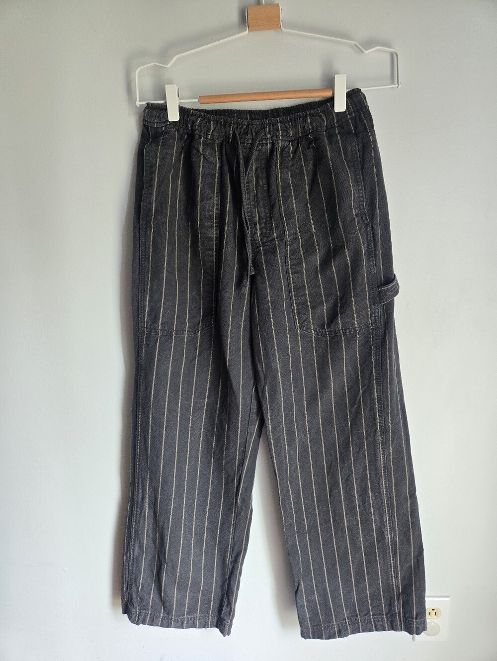 AERIE Pinstripe Drawstring Casual Pants - Charcoal And Tan Stripe